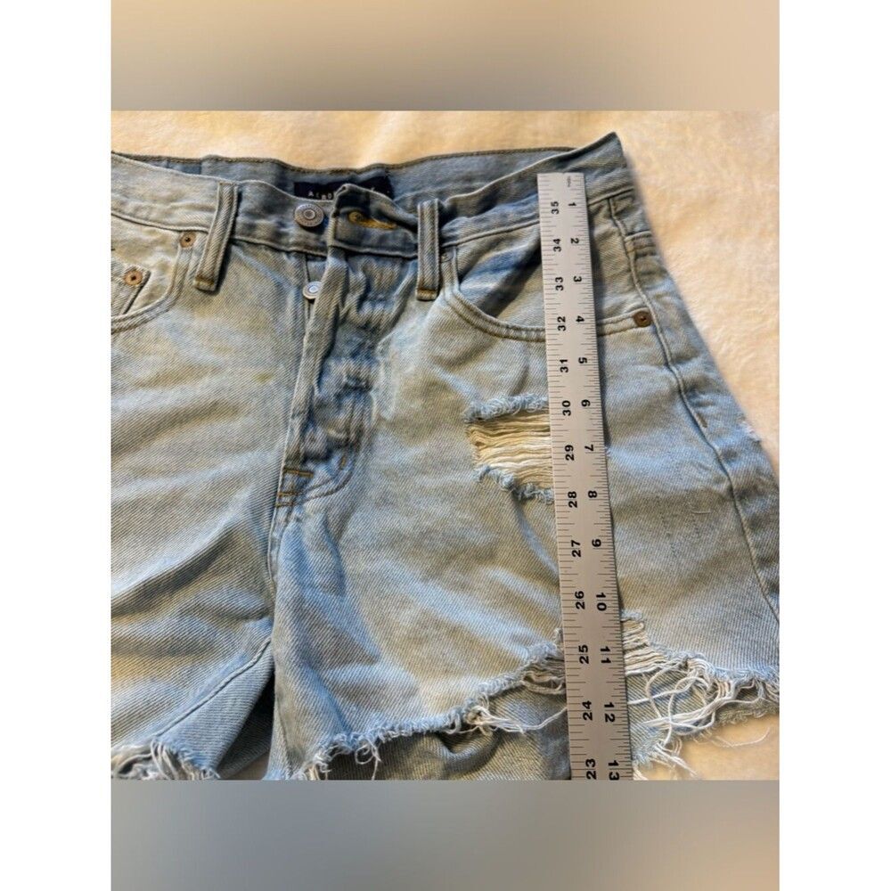 Aeropostale Distressed Women's Denim Shorts - Light Blue Size 4 3-4 inch inseam - Picture 4 of 7